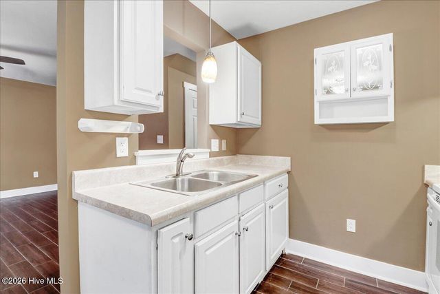 51 Birch Street, Elizabethtown, NC 28337