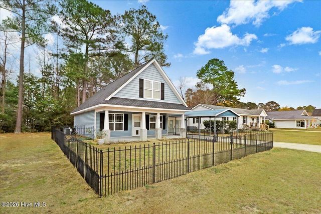 51 Birch Street, Elizabethtown, NC 28337