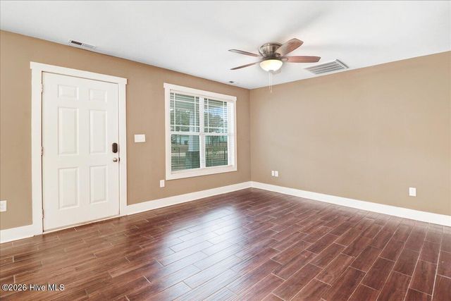 51 Birch Street, Elizabethtown, NC 28337