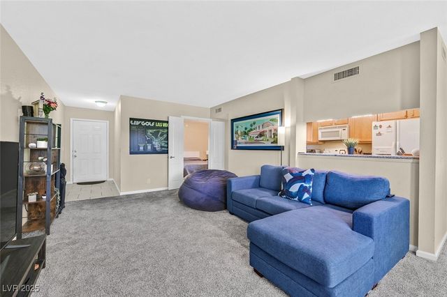 668 Oakmont Avenue 1724, Las Vegas, NV 89109