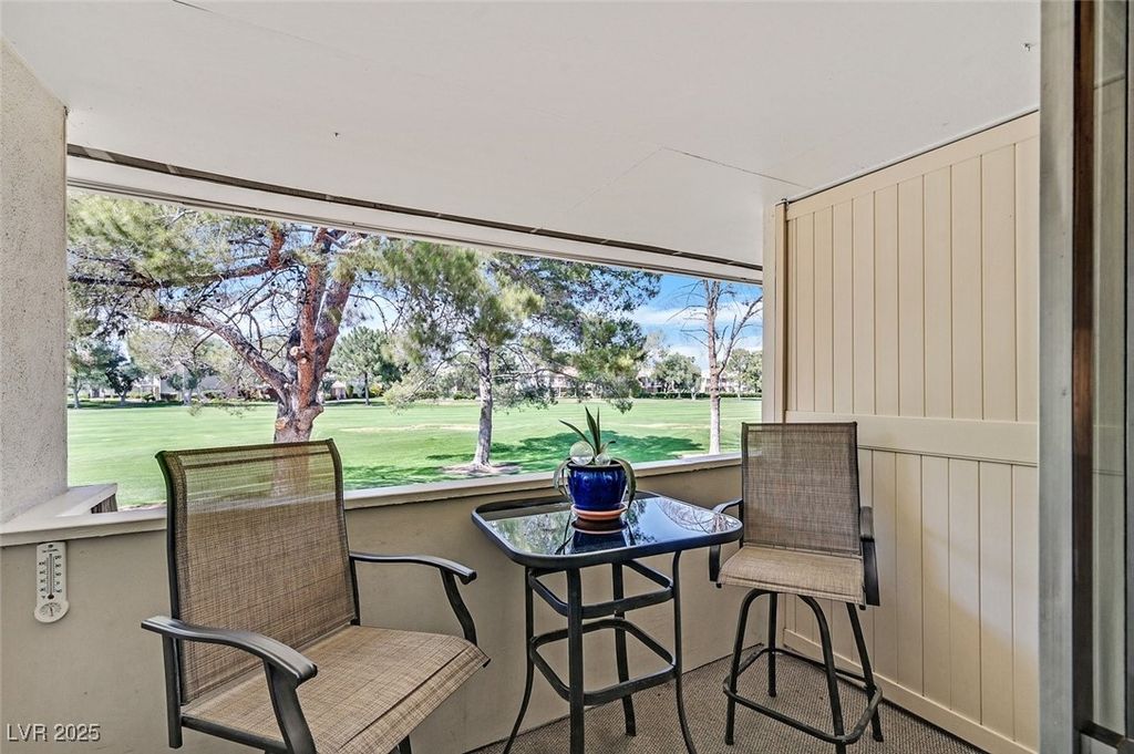 668 Oakmont Avenue 1724, Las Vegas, NV 89109