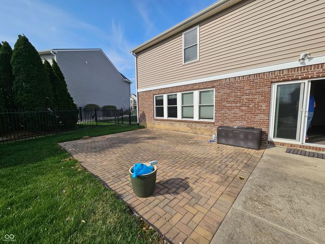 13028 Veon Drive, Fishers, IN 46038