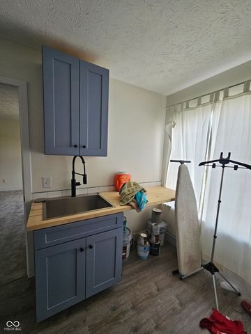 13028 Veon Drive, Fishers, IN 46038