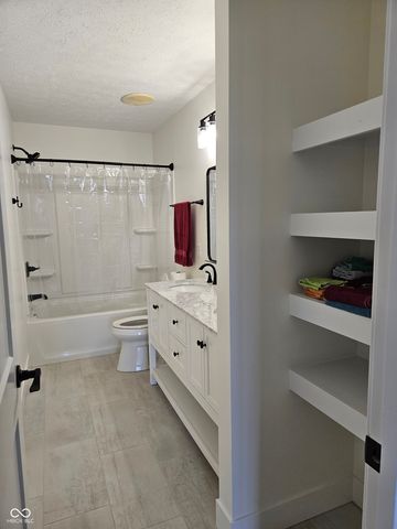 13028 Veon Drive, Fishers, IN 46038