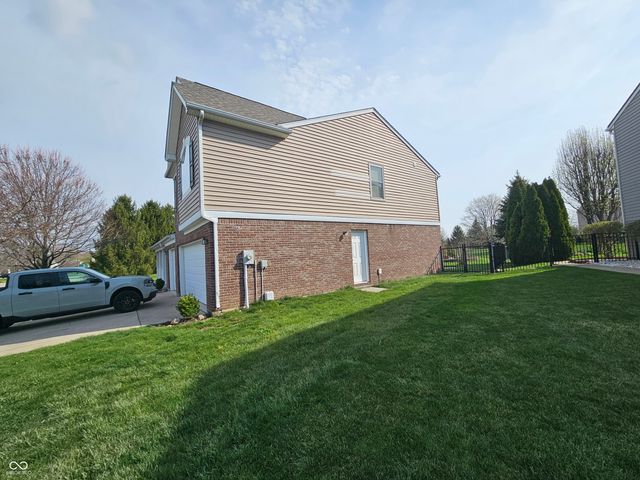 13028 Veon Drive, Fishers, IN 46038