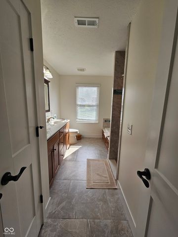 13028 Veon Drive, Fishers, IN 46038