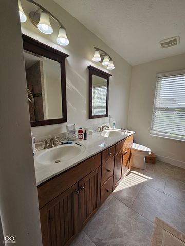 13028 Veon Drive, Fishers, IN 46038