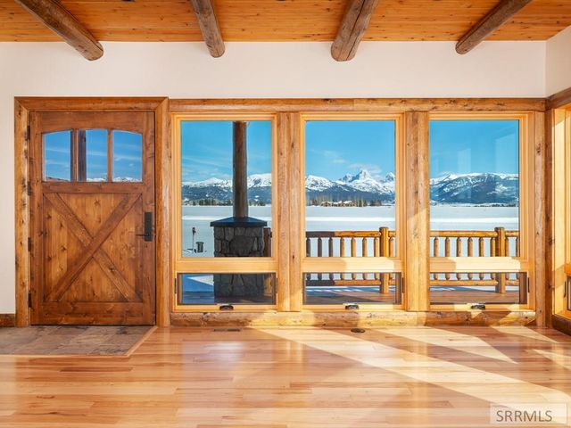 4660 Pale Morning Drive, Tetonia, ID 83452