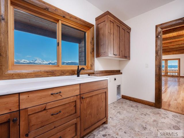 4660 Pale Morning Drive, Tetonia, ID 83452