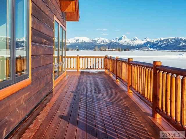 4660 Pale Morning Drive, Tetonia, ID 83452