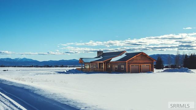 4660 Pale Morning Drive, Tetonia, ID 83452