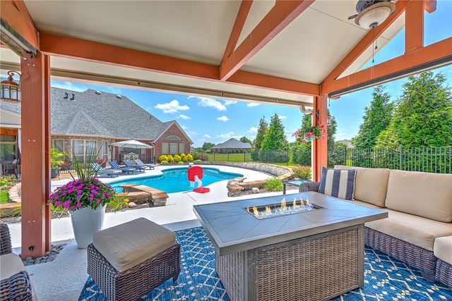 10837 Rosehaven Lane, Bentonville, AR 72712