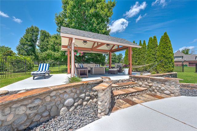 10837 Rosehaven Lane, Bentonville, AR 72712