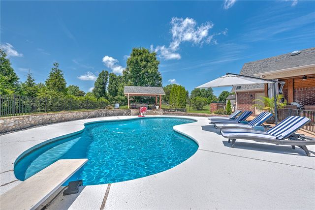 10837 Rosehaven Lane, Bentonville, AR 72712