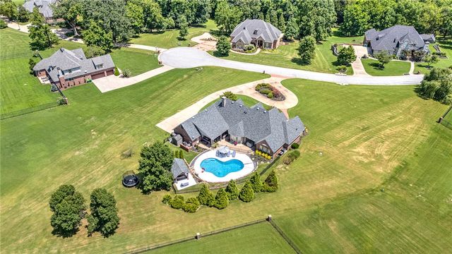 10837 Rosehaven Lane, Bentonville, AR 72712