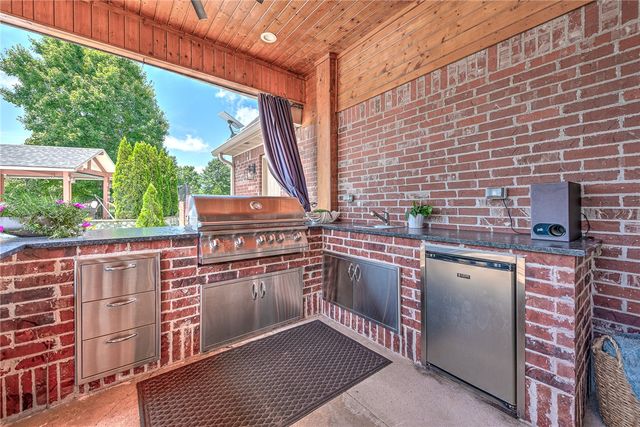 10837 Rosehaven Lane, Bentonville, AR 72712
