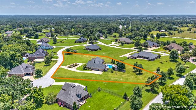 10837 Rosehaven Lane, Bentonville, AR 72712