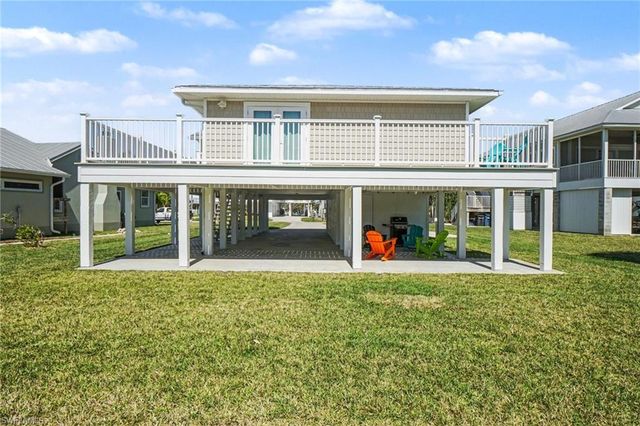 942 Prescott ST, Fort Myers Beach, FL 33931