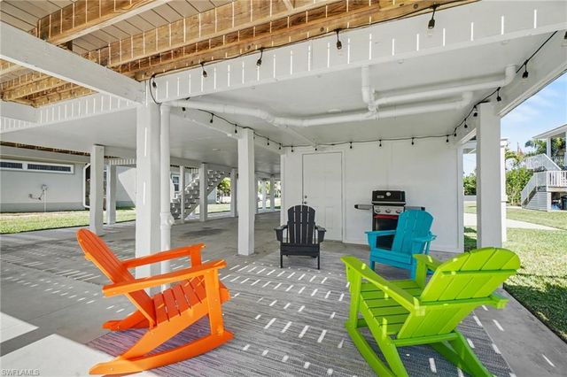 942 Prescott ST, Fort Myers Beach, FL 33931