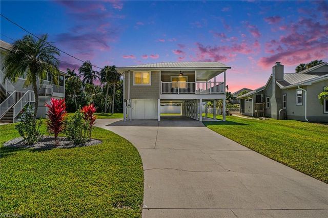 942 Prescott ST, Fort Myers Beach, FL 33931