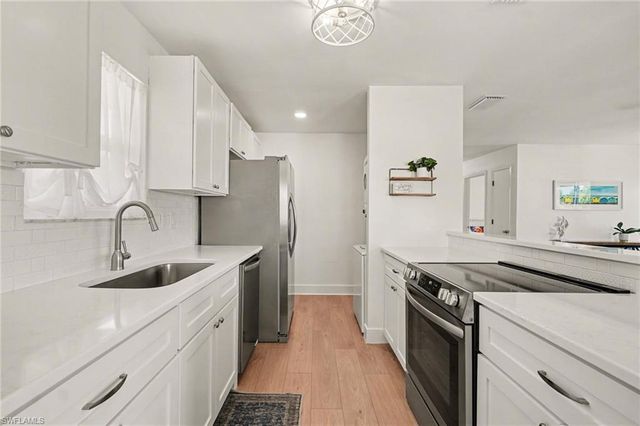 942 Prescott ST, Fort Myers Beach, FL 33931