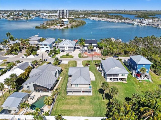 942 Prescott ST, Fort Myers Beach, FL 33931