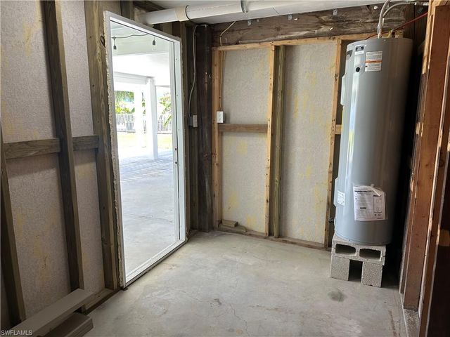 942 Prescott ST, Fort Myers Beach, FL 33931