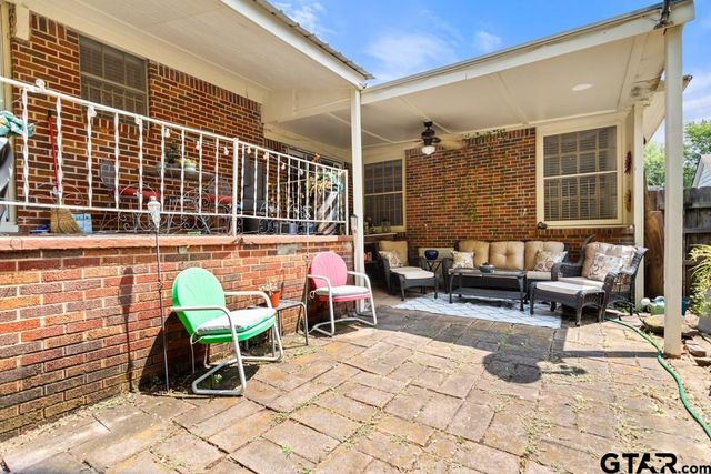 1522 N Moore Ave, Tyler, TX 75702