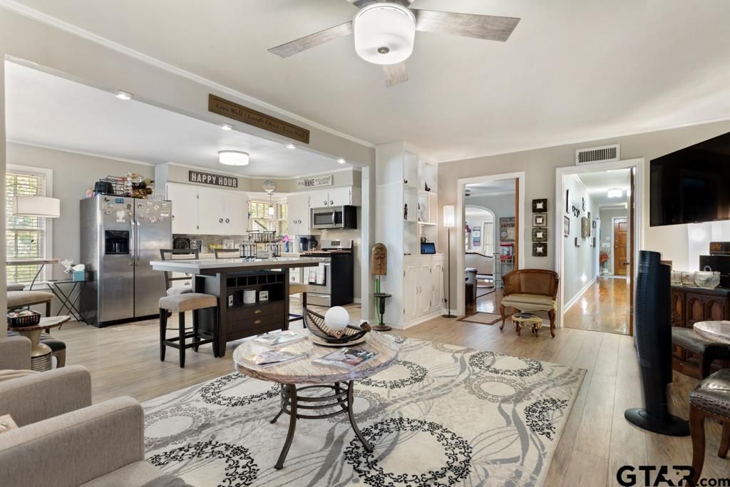 1522 N Moore Ave, Tyler, TX 75702