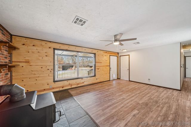 20512 E 430 Road, Claremore, OK 74017