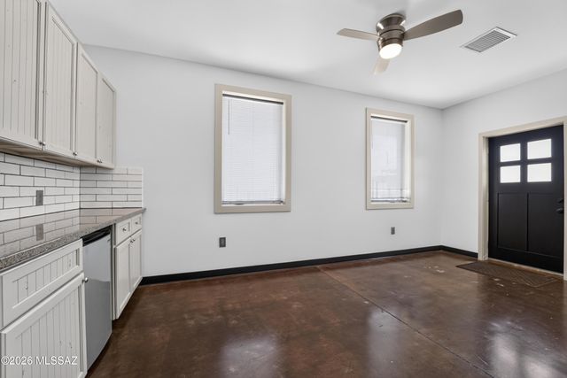 33977 S Twin Hawk Lane, Marana, AZ 85658