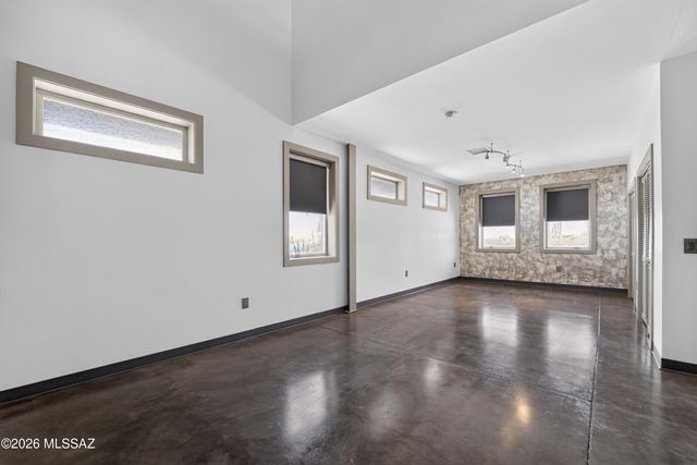 33977 S Twin Hawk Lane, Marana, AZ 85658