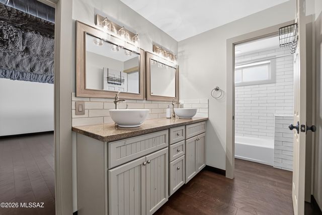 33977 S Twin Hawk Lane, Marana, AZ 85658