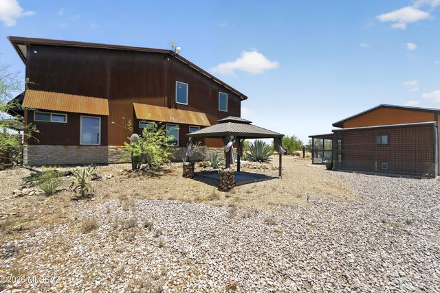 33977 S Twin Hawk Lane, Marana, AZ 85658