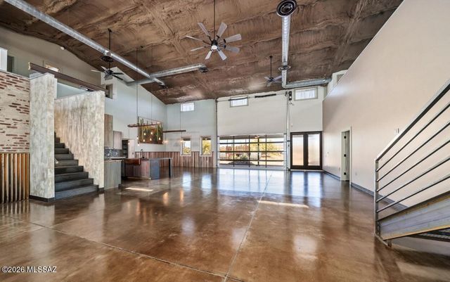 33977 S Twin Hawk Lane, Marana, AZ 85658