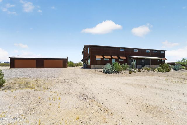 33977 S Twin Hawk Lane, Marana, AZ 85658