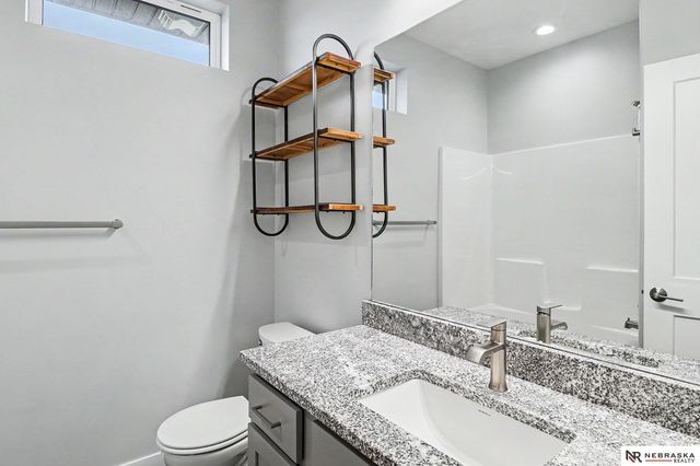 7641 Kallum Drive, Lincoln, NE 68516