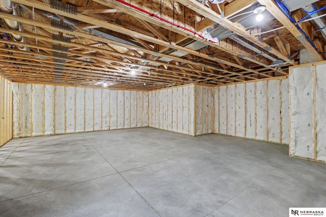 7641 Kallum Drive, Lincoln, NE 68516