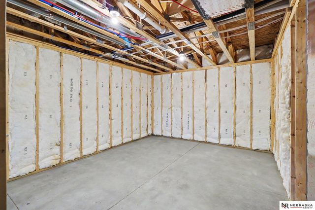 7641 Kallum Drive, Lincoln, NE 68516