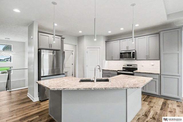 7641 Kallum Drive, Lincoln, NE 68516