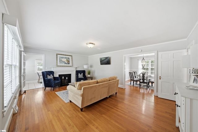 8 Northwood Avenue, Greenville, SC 29609