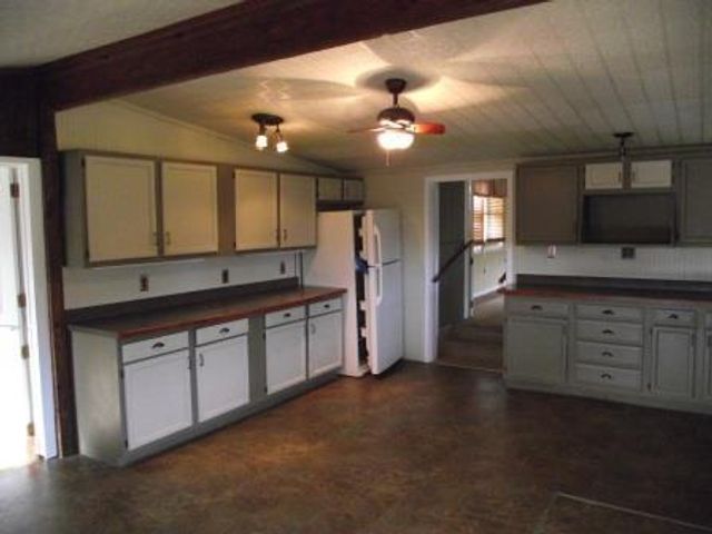 1316,28&70 E Chauvez Road, Scottville, MI 49454