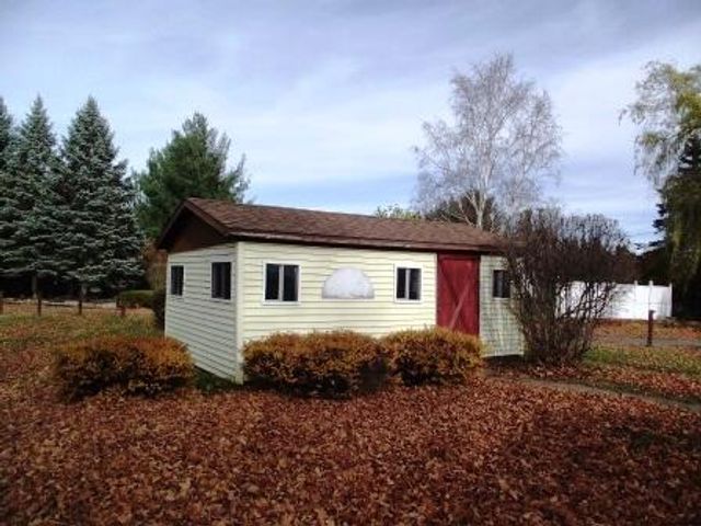 1316,28&70 E Chauvez Road, Scottville, MI 49454