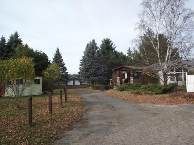 1316,28&70 E Chauvez Road, Scottville, MI 49454