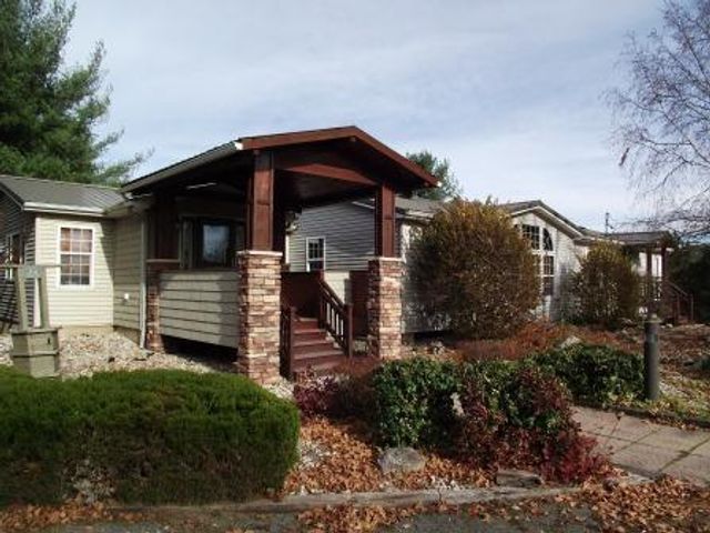 1316,28&70 E Chauvez Road, Scottville, MI 49454