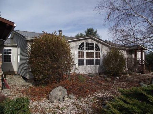 1316,28&70 E Chauvez Road, Scottville, MI 49454