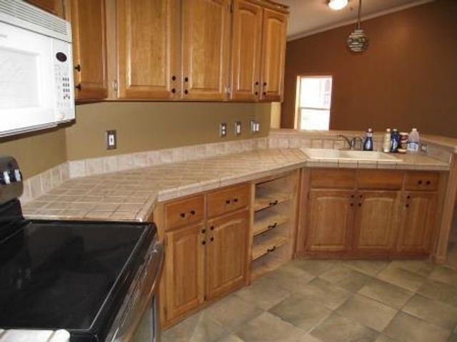 1316,28&70 E Chauvez Road, Scottville, MI 49454