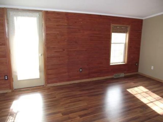 1316,28&70 E Chauvez Road, Scottville, MI 49454