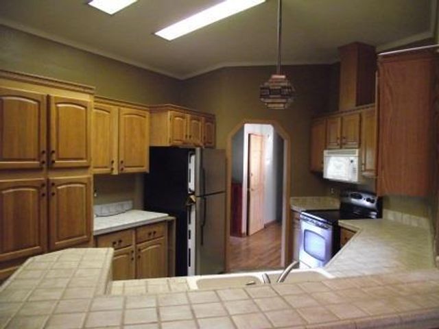 1316,28&70 E Chauvez Road, Scottville, MI 49454