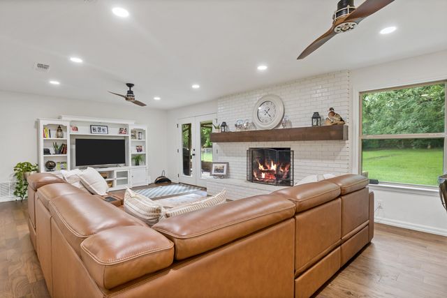 3054 Old Paris Road, Mt Pleasant, TX 75455